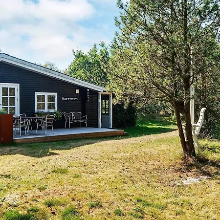 6 Person In Hotel Grenå